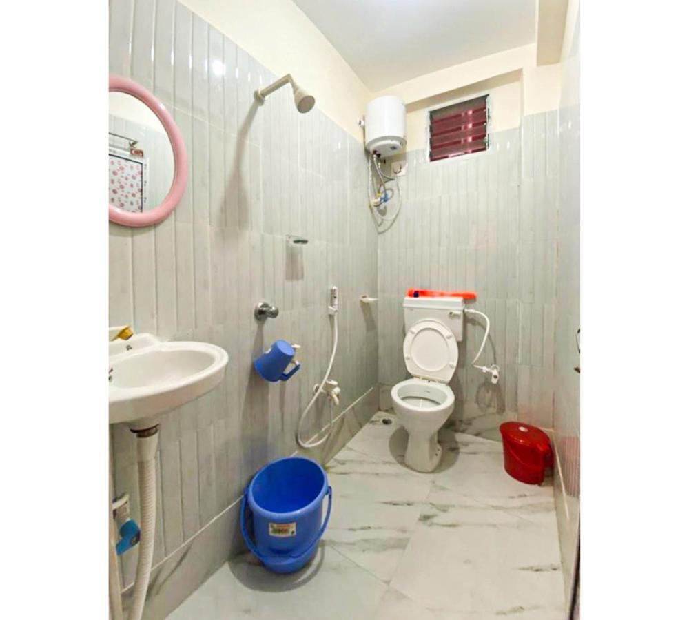 Hotel Ilora By Wb Inn Tarapith Buitenkant foto