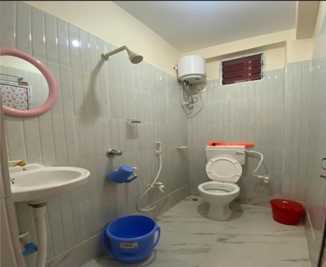 Hotel Ilora By Wb Inn Tarapith Buitenkant foto